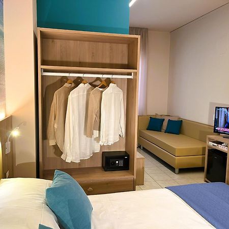 Hotel Garden B&B Marotta Ngoại thất bức ảnh
