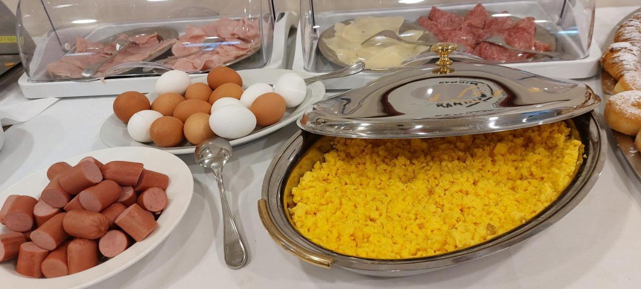 Hotel Garden B&B Marotta Ngoại thất bức ảnh