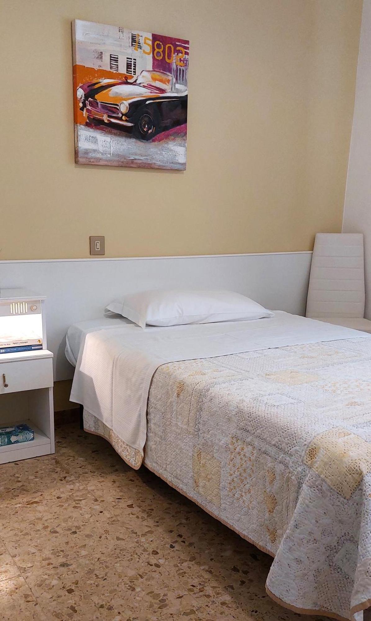 Hotel Garden B&B Marotta Phòng bức ảnh