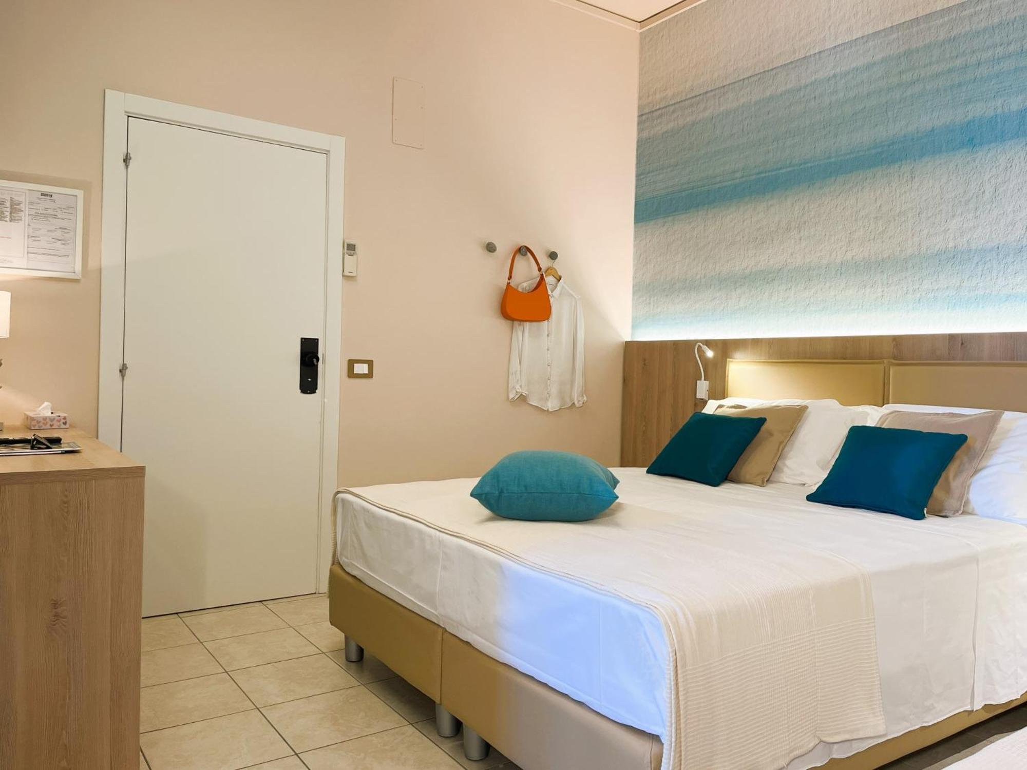 Hotel Garden B&B Marotta Ngoại thất bức ảnh