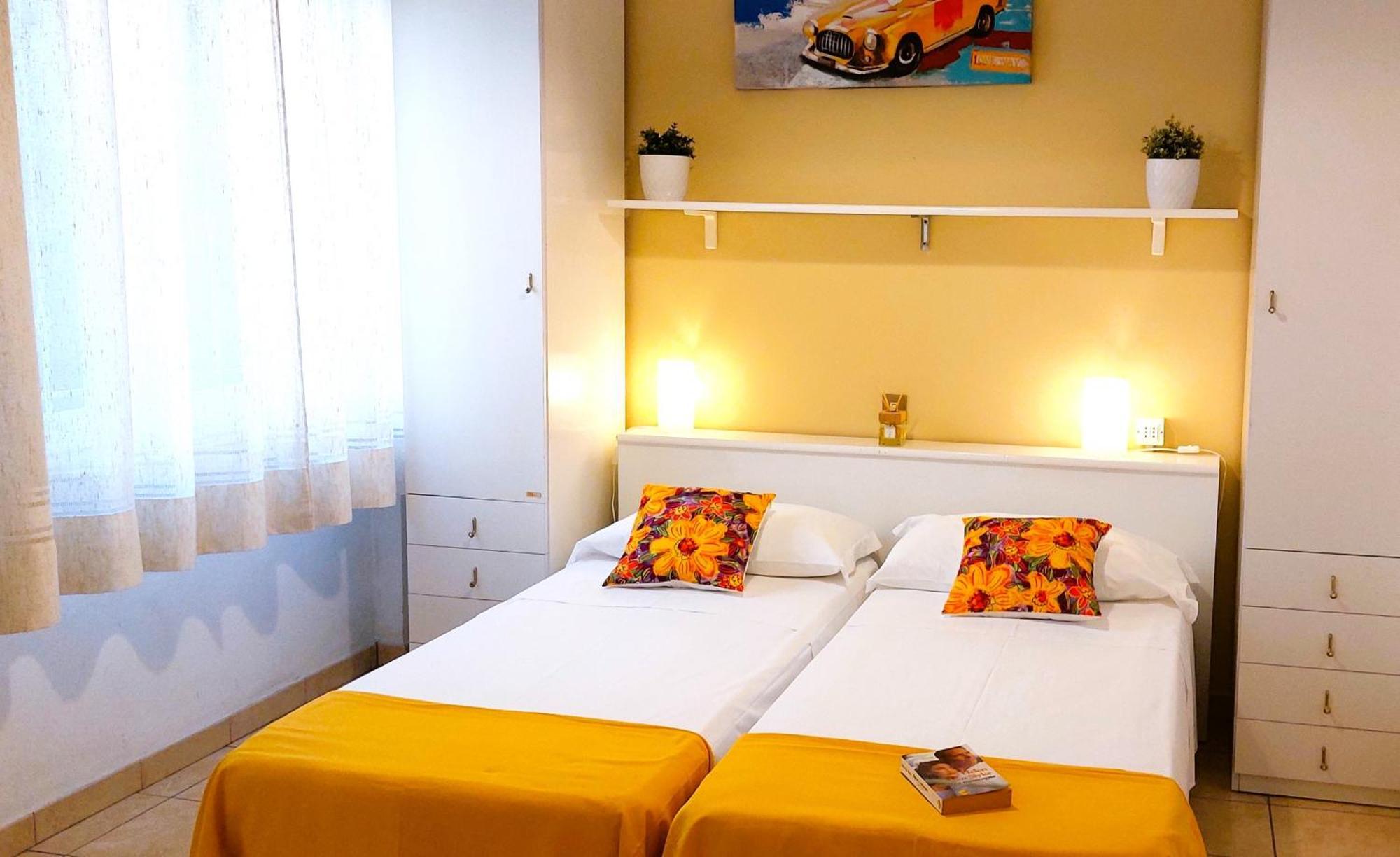 Hotel Garden B&B Marotta Ngoại thất bức ảnh